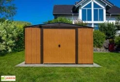 Abri De Jardin En Acier Galvanisé Imitation Bois Woodlake – 11,5 M² -Garanta Jardin Magasin cabane jardin metal effet bois woodlake