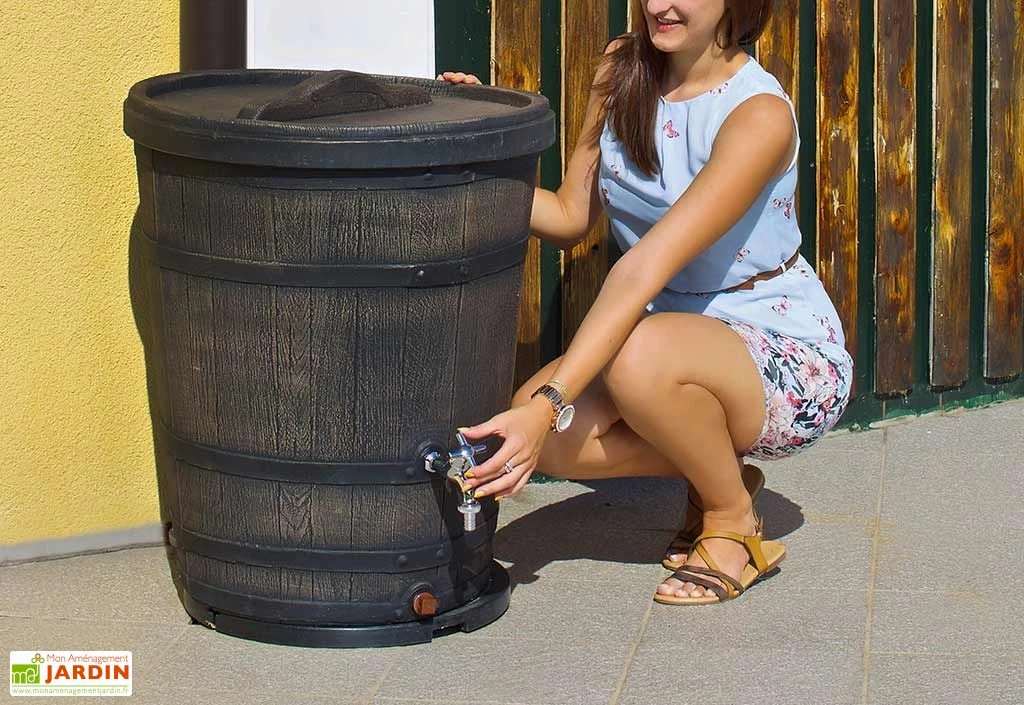 Roto Cuve De Récupération D’Eau De Pluie 130 L Tonneau Imitation Bois 4 Roto Cuve De Récupération D’Eau De Pluie 130 L Tonneau Imitation Bois – Image 2