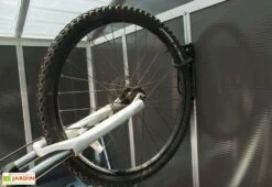 Porte Vélo Vertical Pour Abris De Jardin Yukon -Garanta Jardin Magasin porte velo vertical 3