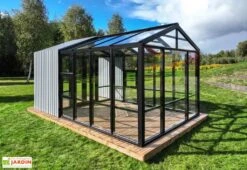 Serre De Jardin En Bois Et Verre Trempé Avec Panneaux Occultants – Mimosas 10 Serre De Jardin En Bois Et Verre Trempé Avec Panneaux Occultants – Mimosas -Garanta Jardin Magasin serre jardin bois panneaux occultants stali 1
